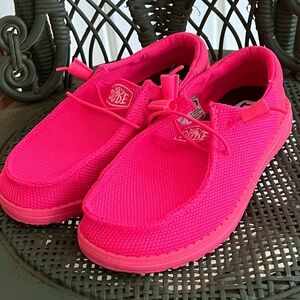 Women’s Hey Dudes Bright Pink Size 5